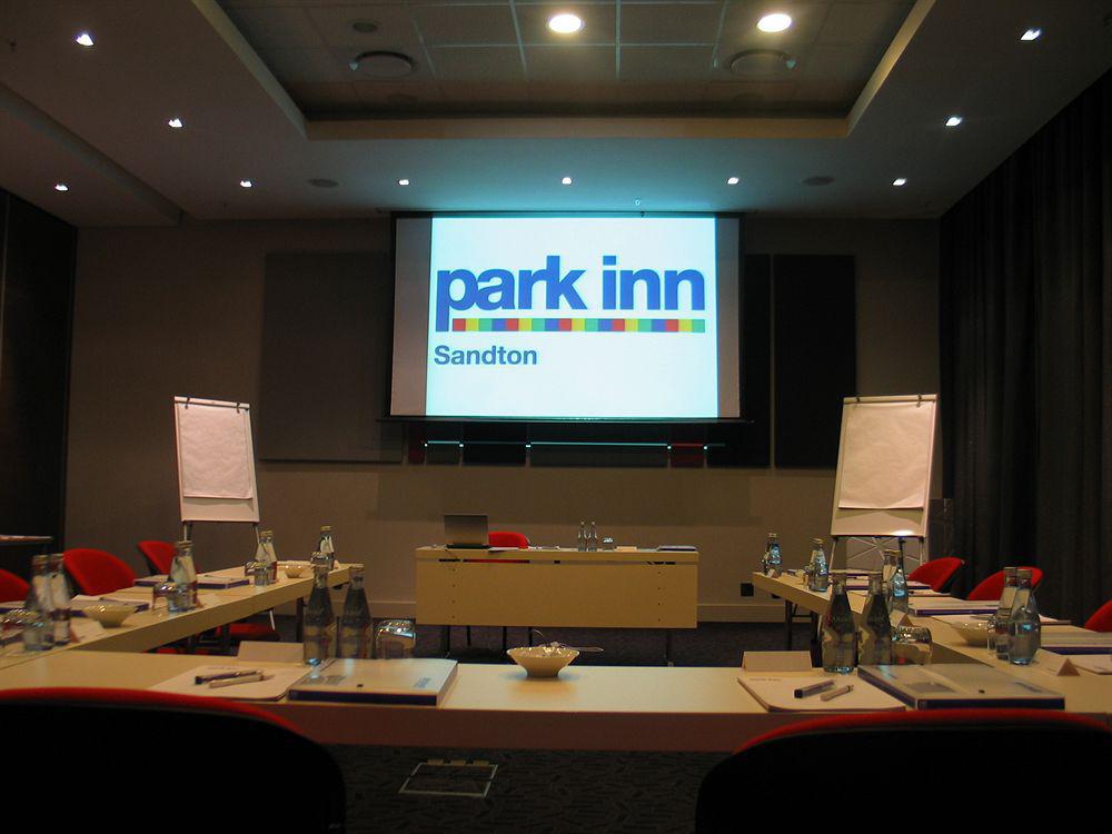 Park Inn Sandton Johannesburg Bagian luar foto